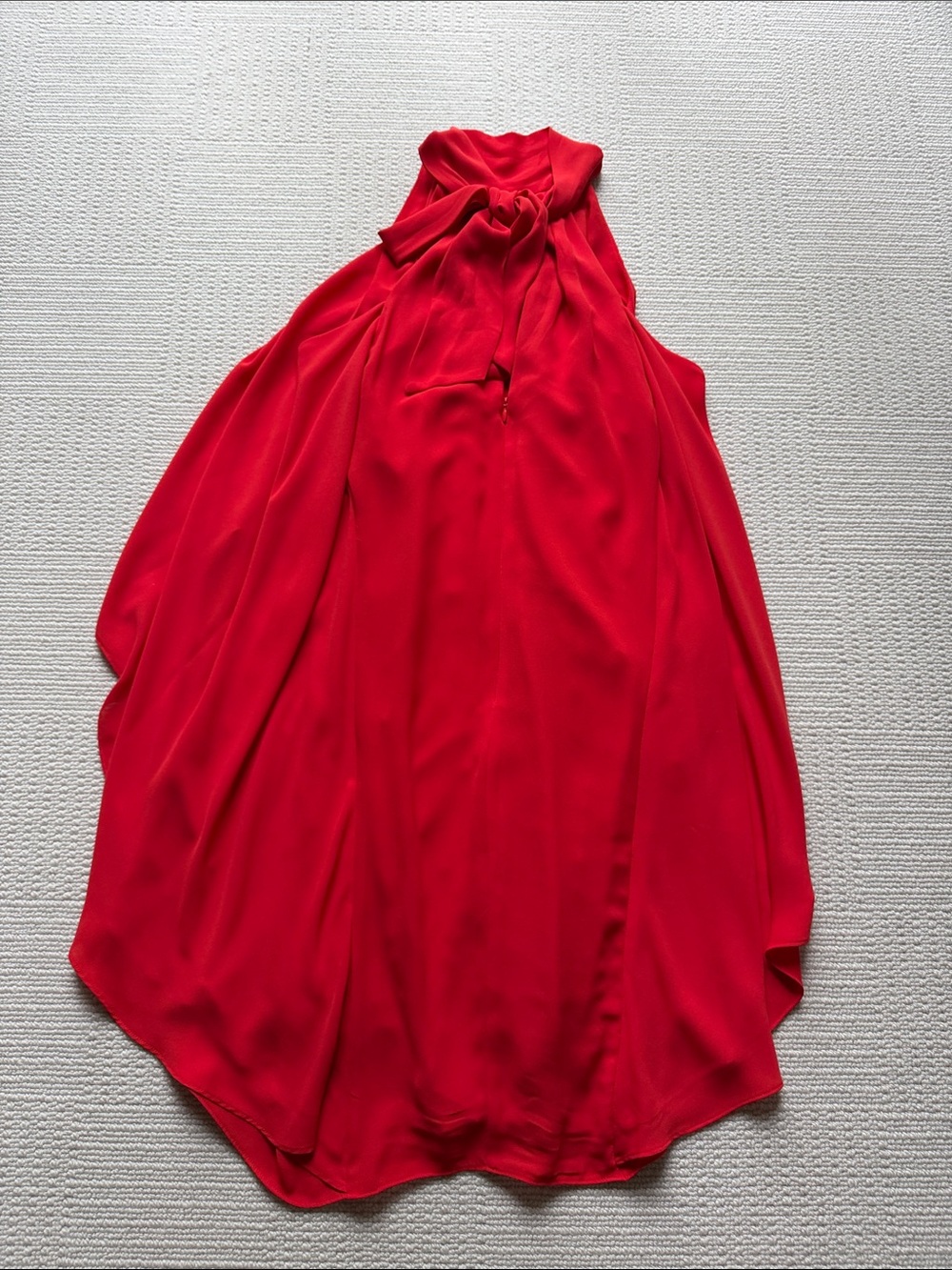 Halston Size 6 Red Halter Tie-Neck Flowing Dress